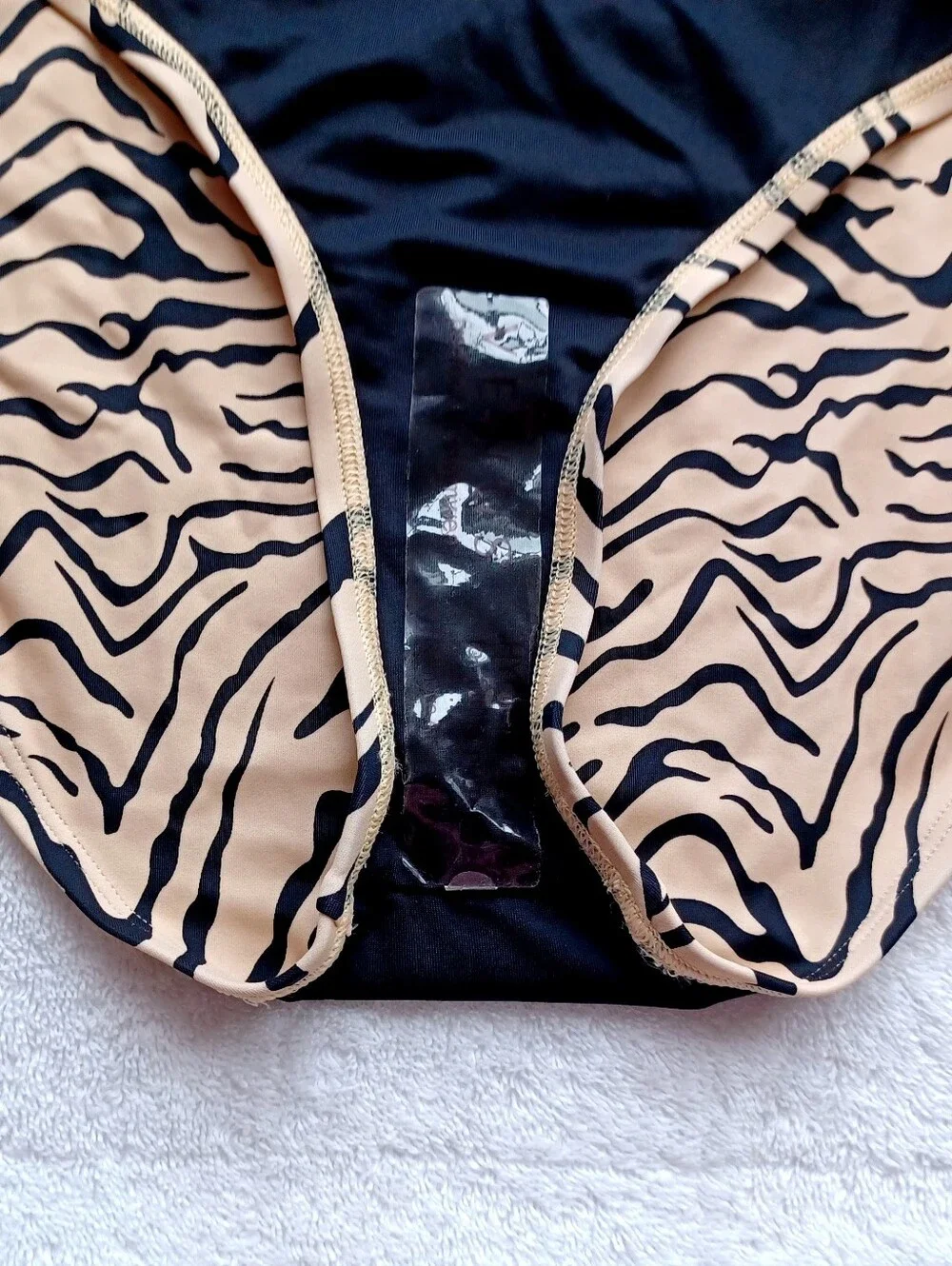 VENUS Tiger-Print Bikini Set, Size 12
